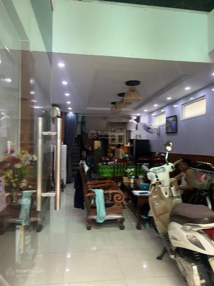 Bán nhà 5 tầng đường hậu giang,hẻm 4m thông,gần chợ bình tây