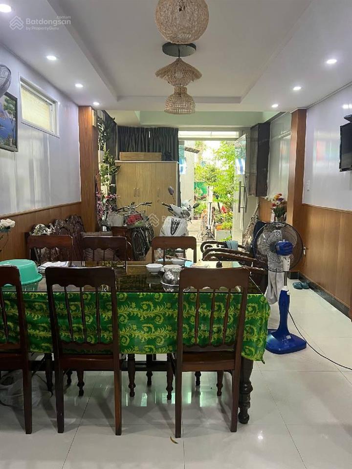 Bán nhà 5 tầng đường hậu giang,hẻm 4m thông,gần chợ bình tây