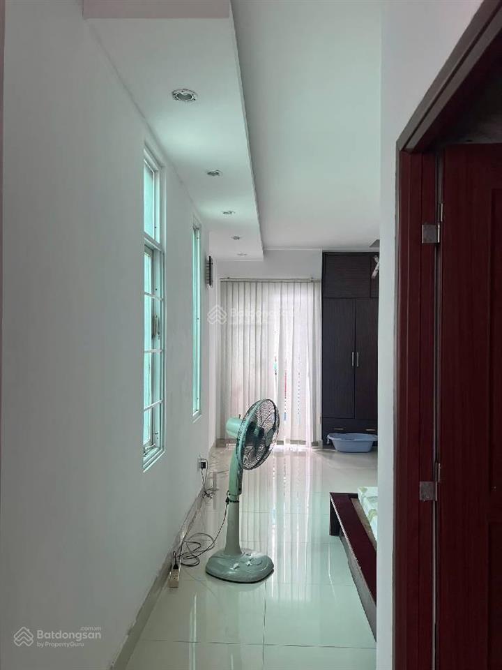 Bán nhà 5 tầng đường hậu giang,hẻm 4m thông,gần chợ bình tây