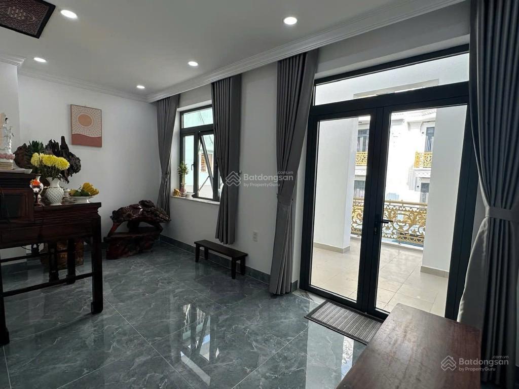 Bán biệt thự đẹp 4 tầng đường phan anh, gần ngã tư 4 xã, giáp q6
