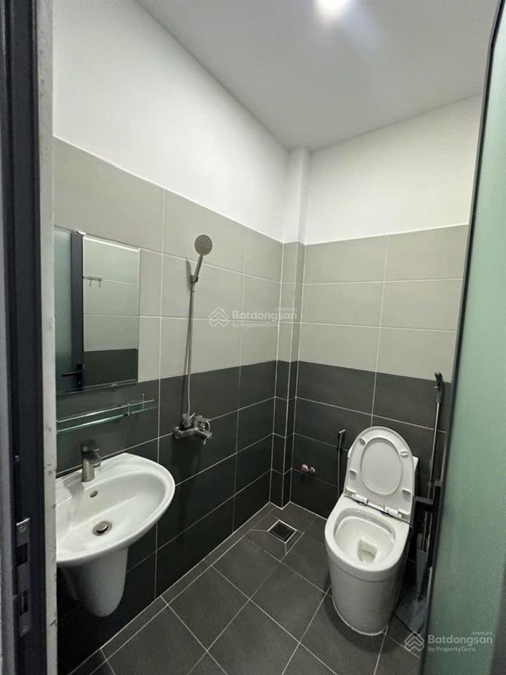 Bán biệt thự đẹp 4 tầng đường phan anh, gần ngã tư 4 xã, giáp q6