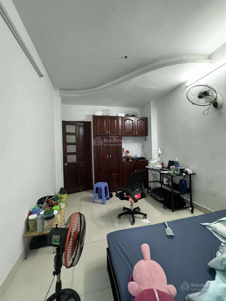 Bán nhà đẹp 4 tầng đường hậu giang,gần vòng xoay mủi tàu,công viên phú lâm