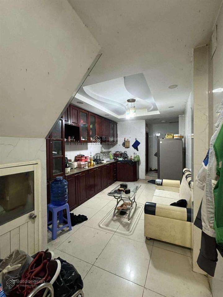 Bán nhà đẹp 4 tầng đường hậu giang,gần vòng xoay mủi tàu,công viên phú lâm