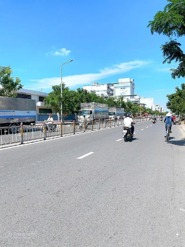 Bán nhà 6 tầng mặt tiền lý chiêu hoàng,gần kdc bình phú q6.