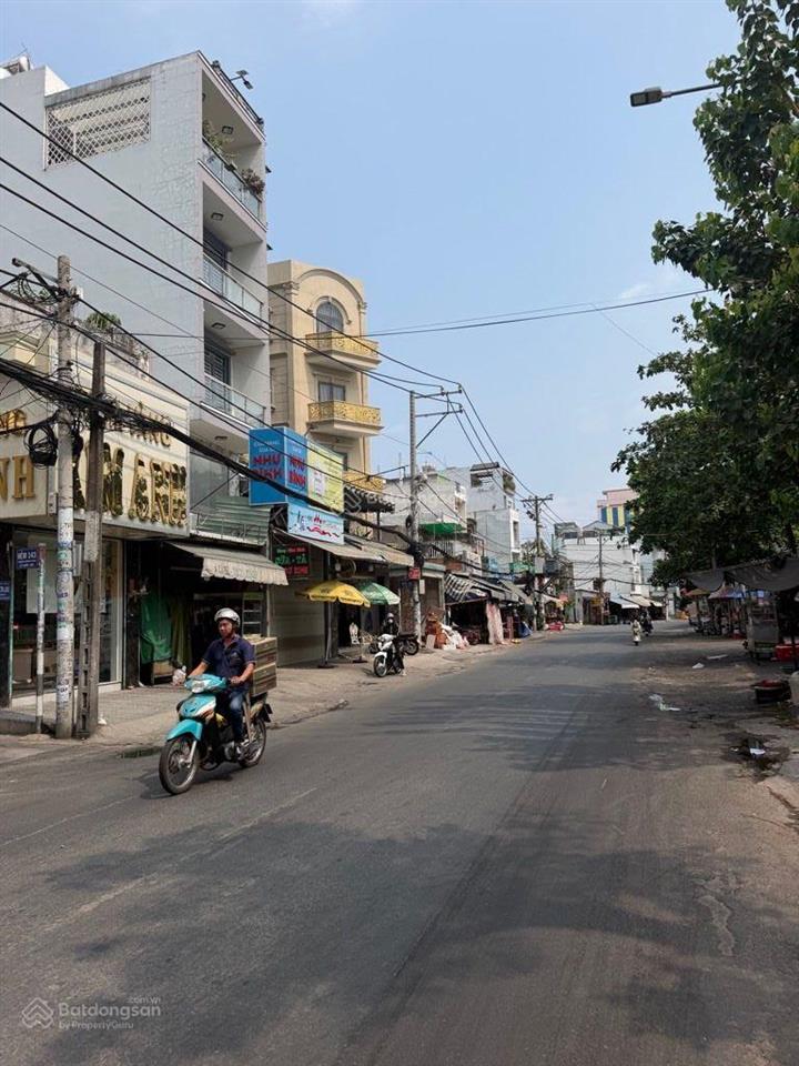 Mặt tiền kinh doanh đẹpđường trương phước phangần chợ bình trị đông
