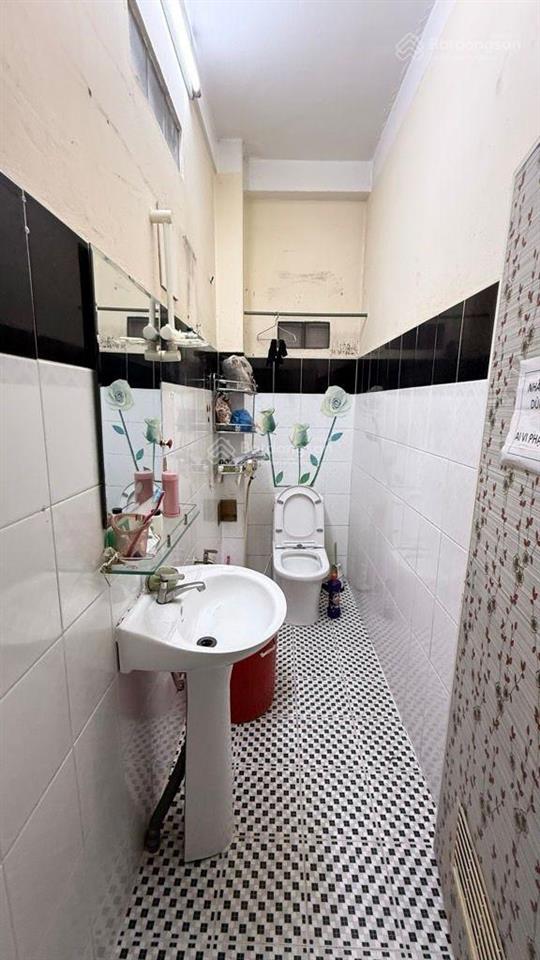 Bán nhà 3 tầng đường liên khu 1011,gần phan anh,ngã tư 4 xã