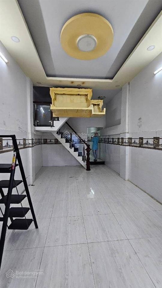 Nhà 2 tầng khu cư xá phú lâm agần vòng xoay phú lâm q6