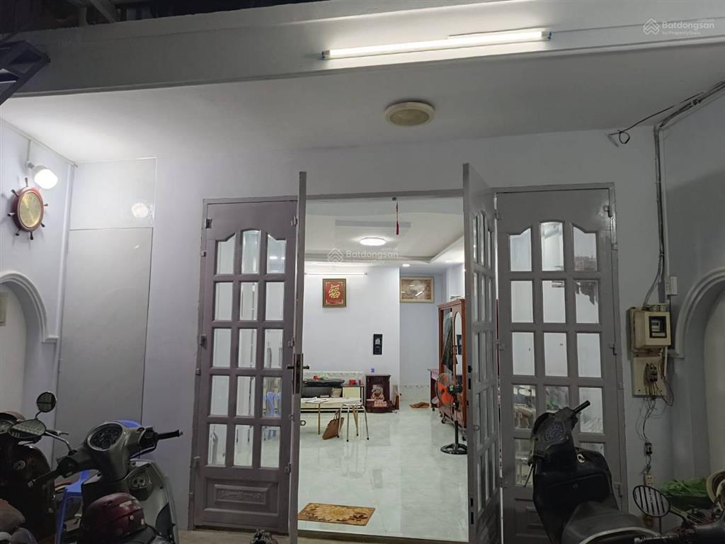Mặt tiền kd  lê tấn bê  nhà đẹp 2 tầng  gần bến xe miền tây, giáp q6
