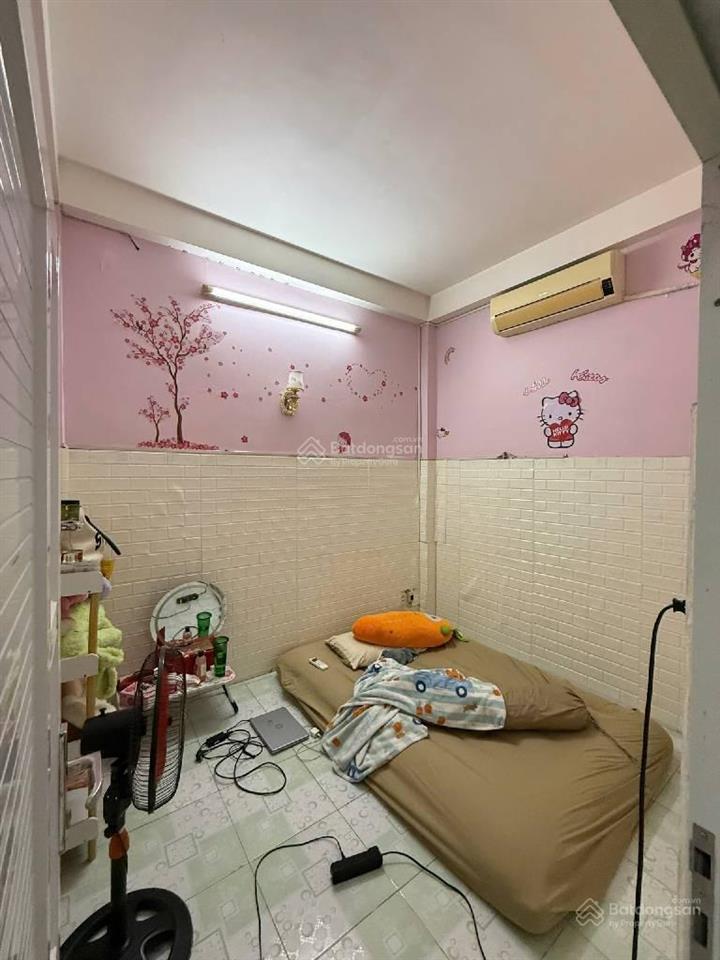Mặt tiền kd nguyễn thức tựnhà 3 tầngngay bến xe miền tây,q6.