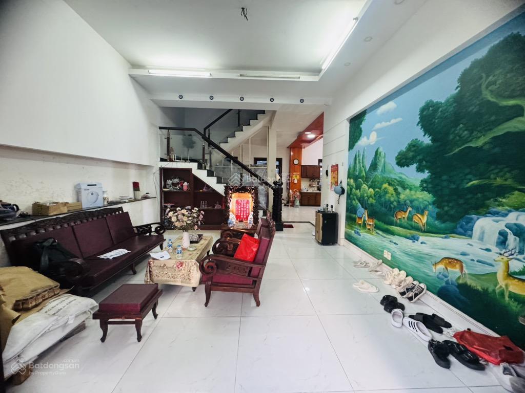 Biệt thự 3 tầng đường nguyễn hới,cạnh bến xe miền tây,giáp quận 6
