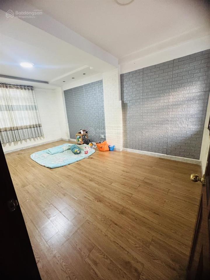 Biệt thự 3 tầng đường nguyễn hới,cạnh bến xe miền tây,giáp quận 6