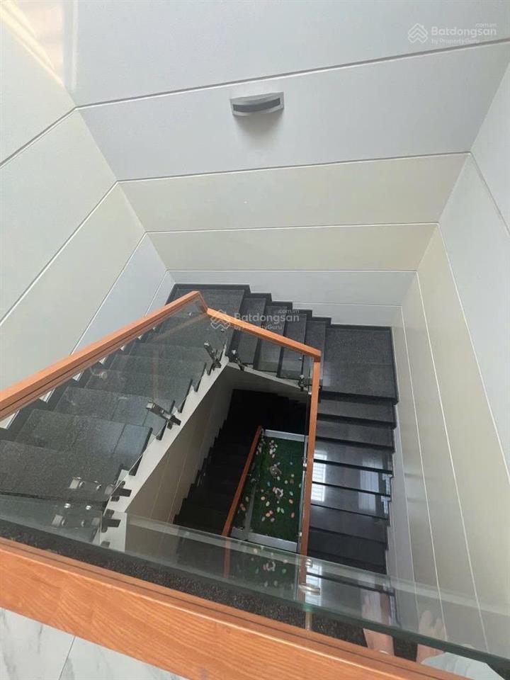 Nhà 4 tầng 140m2(5.6x26) đường minh phụng,gần hồng bàng,hậu giang,q6
