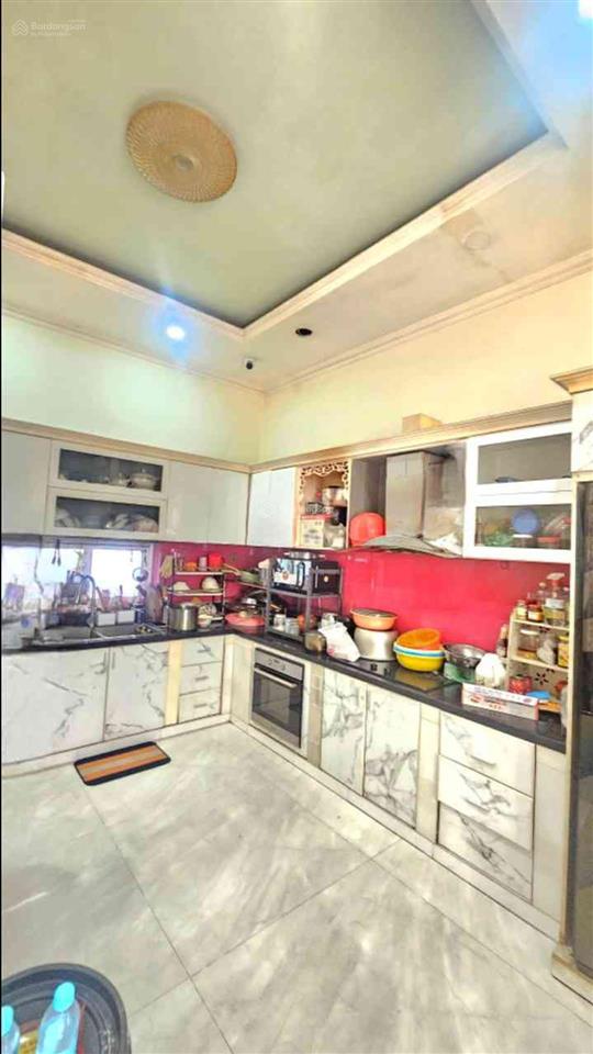 Mặt tiền kinh doanh  nhà 4 tầng đường lò gốm, gần chợ bình tiên, q6