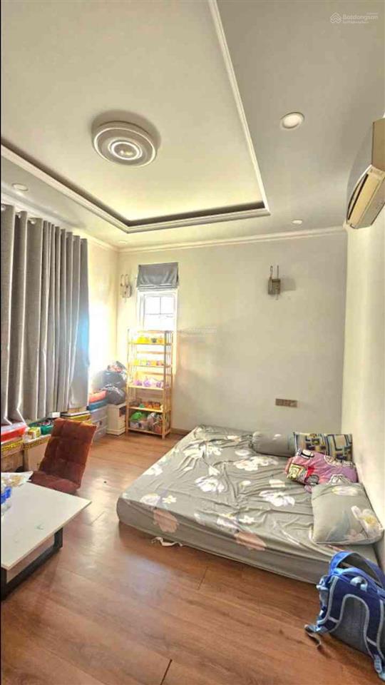 Mặt tiền kinh doanh  nhà 4 tầng đường lò gốm, gần chợ bình tiên, q6