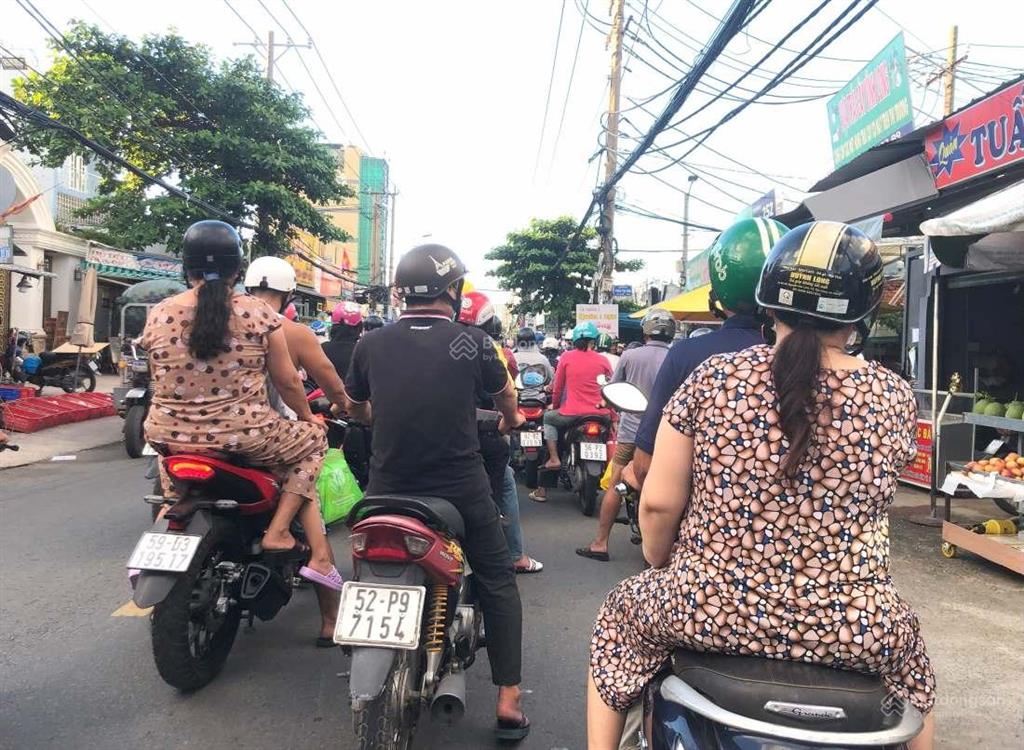Mặt tiền kd đỉnh  đường phan anh, gần ngã tư 4 xã, giáp tân phú, thoại ngọc hầu.