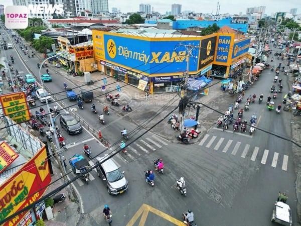 Mặt tiền kd đỉnh  đường phan anh, gần ngã tư 4 xã, giáp tân phú, thoại ngọc hầu.