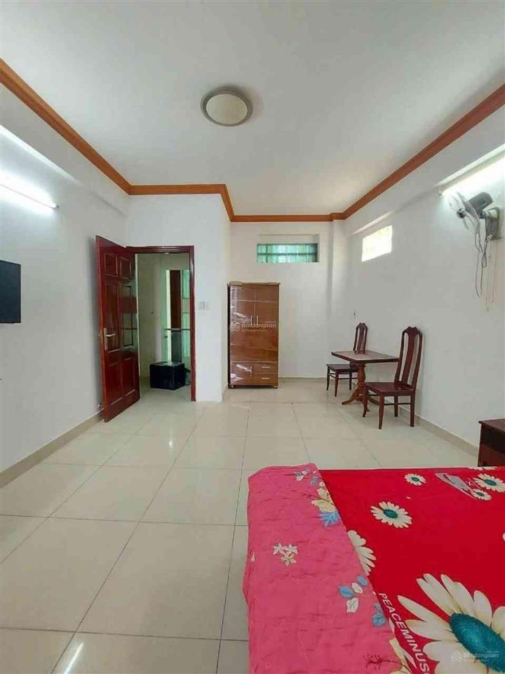Bán chdv 7 tầng  mặt tiền đường tên lửa  277m²  giá 33 tỷ.