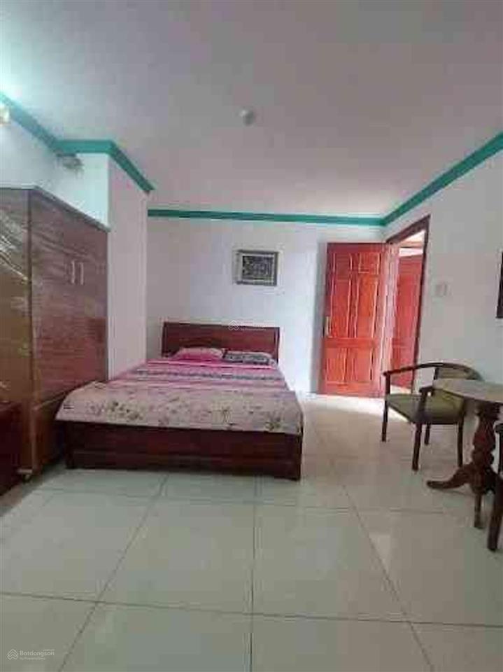 Bán chdv 7 tầng  mặt tiền đường tên lửa  277m²  giá 33 tỷ.