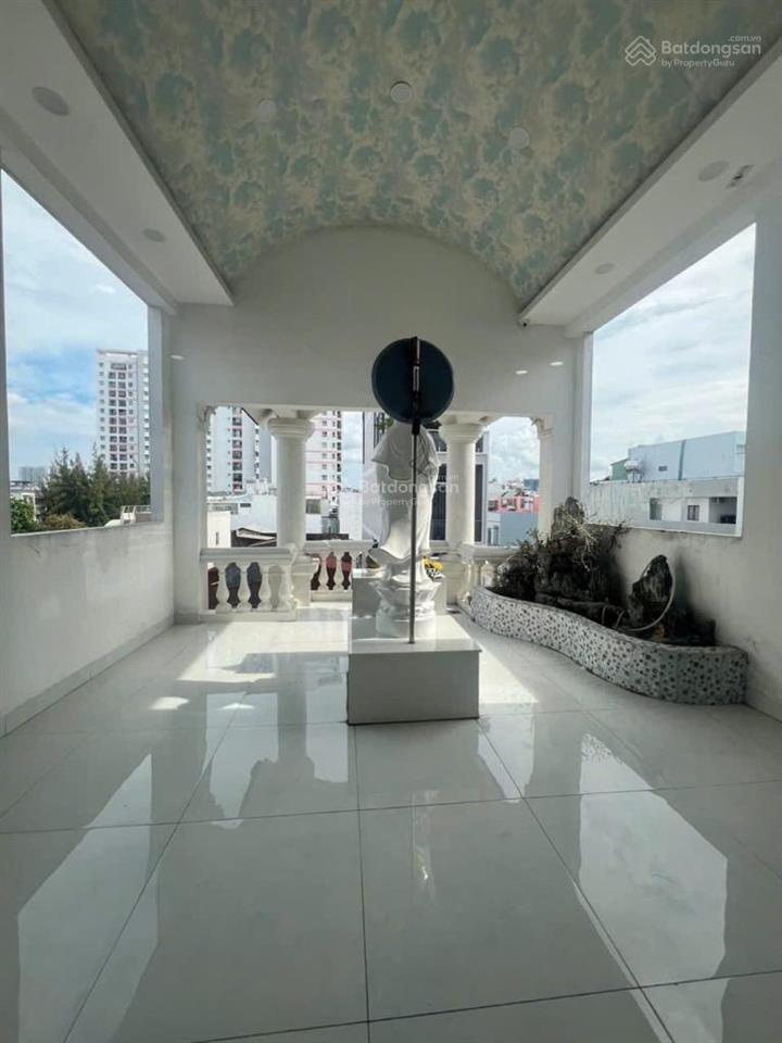 Mặt tiền kinh doanh đỉnh 5 tầng khu tên lửa  410 m²  ngang 8m  dòng tiền 100 triệu/tháng