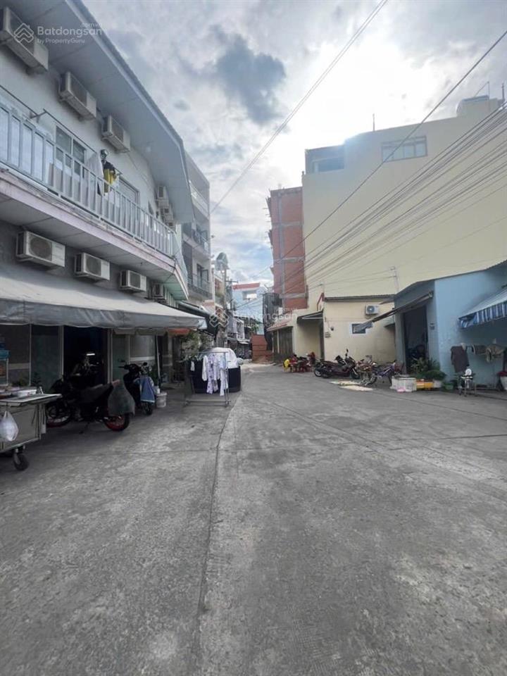 Mặt tiền kinh doanh đỉnh 5 tầng khu tên lửa  410 m²  ngang 8m  dòng tiền 100 triệu/tháng