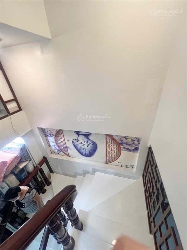 Mặt tiền kinh doanh đỉnh 5 tầng khu tên lửa  410 m²  ngang 8m  dòng tiền 100 triệu/tháng