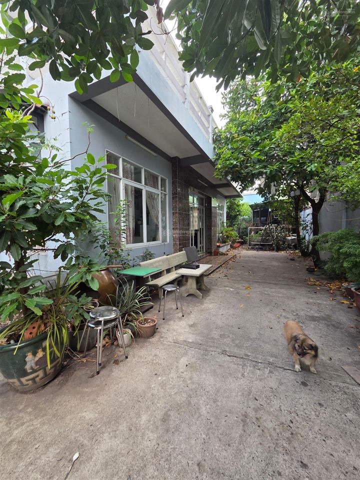 Biệt thự sân vườn gần tỉnh lộ 10 & lê đình cẩn, cạnh khu tên lửa  450m²  giá 33 tỷ