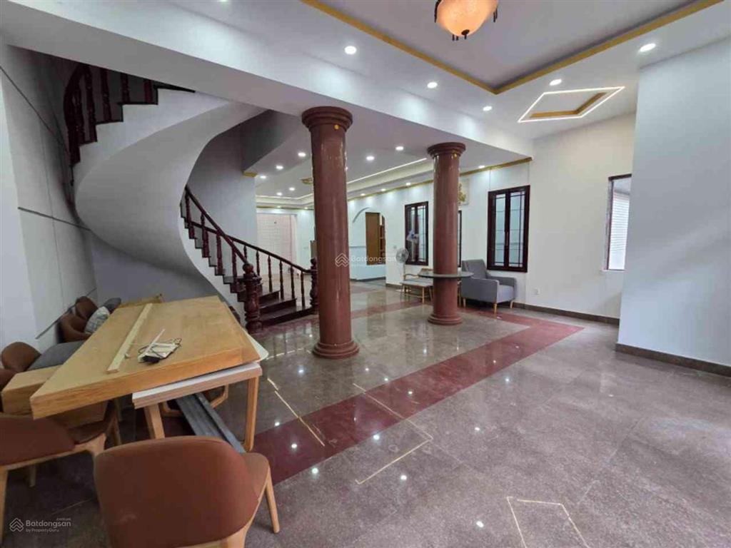 Biệt thự đẹp 2 tầng 240m2(12x20)đường số 3 kdc tên lửa, gần aeongiá 30 tỷ