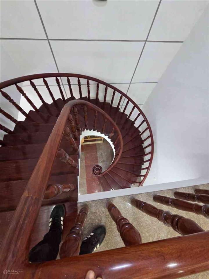 Biệt thự đẹp 2 tầng 240m2(12x20)đường số 3 kdc tên lửa, gần aeongiá 30 tỷ