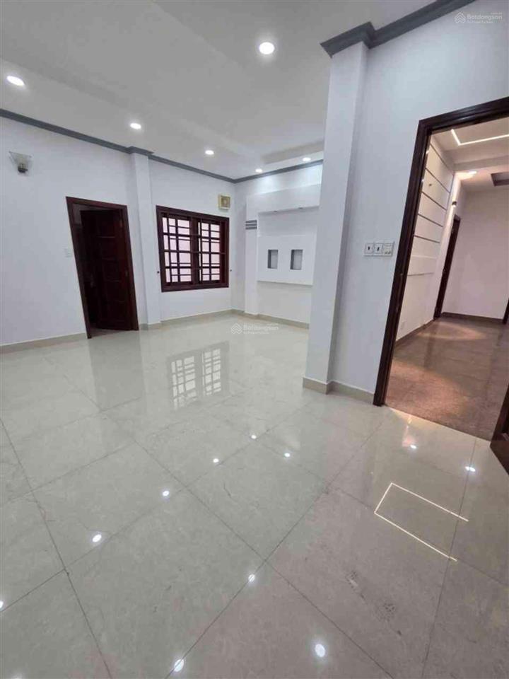 Biệt thự đẹp 2 tầng 240m2(12x20)đường số 3 kdc tên lửa, gần aeongiá 30 tỷ