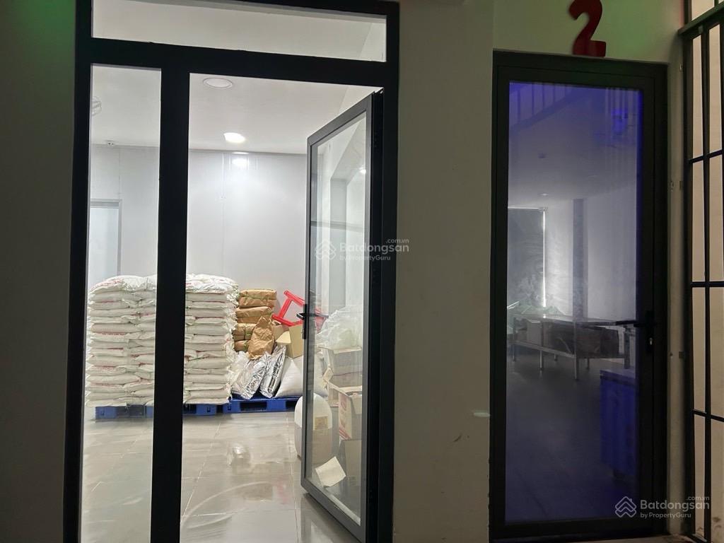 Mặt tiền kd  kdc tên lửa, gần trần văn giàu, ql1  nhà 4 tầng 200m2 (10x20)  giá 23 tỷ