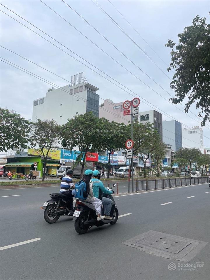 Mặt tiền kd đỉnh  đường kinh dương vương, gần vòng xoay phú lâm  nhà 5 tầng 305m2  giá 36 tỷ