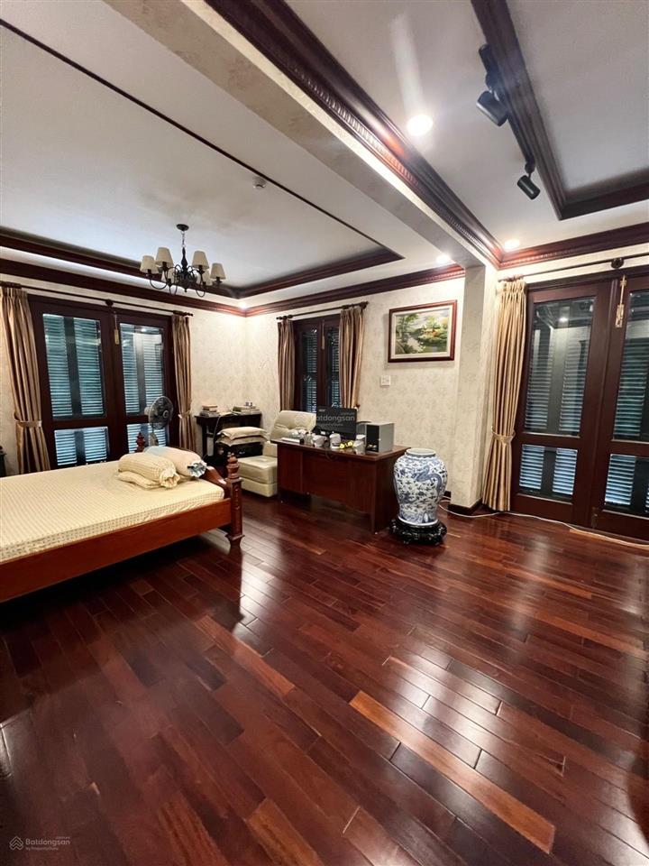 Biệt thự đẹp 4 tầng  đường 12, gần nguyễn thị tú, chợ bình thành  608m2 (20x31)  giá 51.5 tỷ