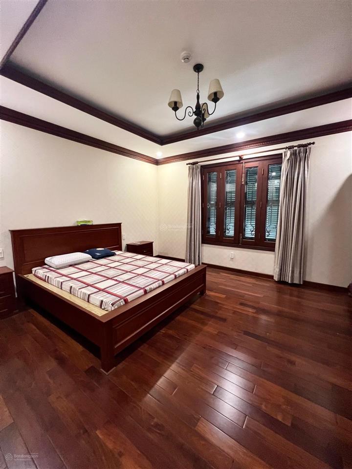 Biệt thự đẹp 4 tầng  đường 12, gần nguyễn thị tú, chợ bình thành  608m2 (20x31)  giá 51.5 tỷ
