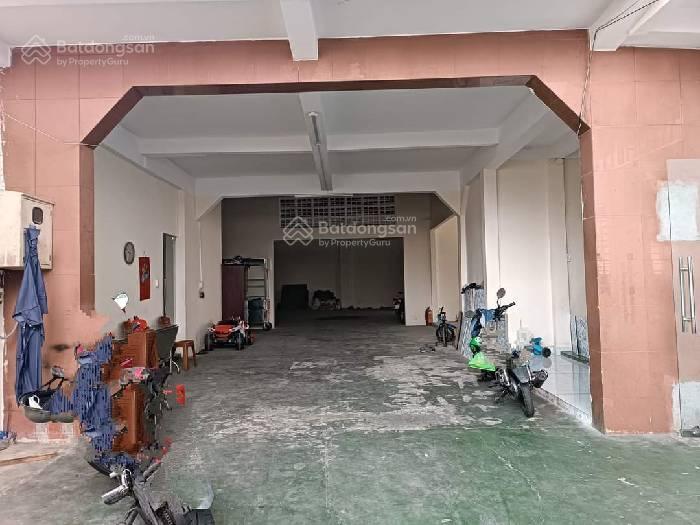 Nhà 2 tầng  hẻm xe tải, đường lũy bán bích  dt 820m2  giá 59 tỷ