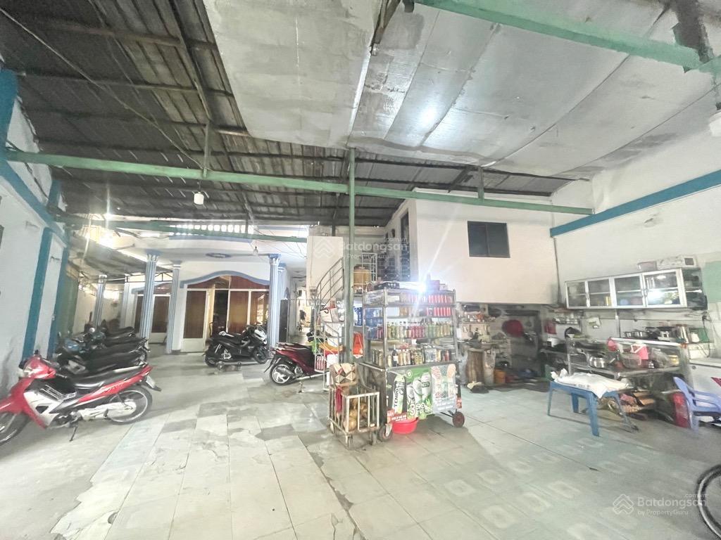 Mặt tiền kd đỉnh  đường tên lửa  nhà 3 tầng 567m2, ngang 7m  giá 90 tỷ