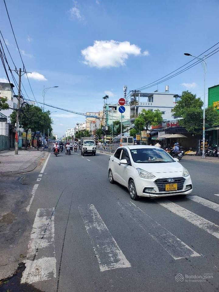Mặt tiền kd đỉnh  đường lê văn quới, gần ngã tư 4 xã, mã lò  dt 778m2  giá 93 tỷ