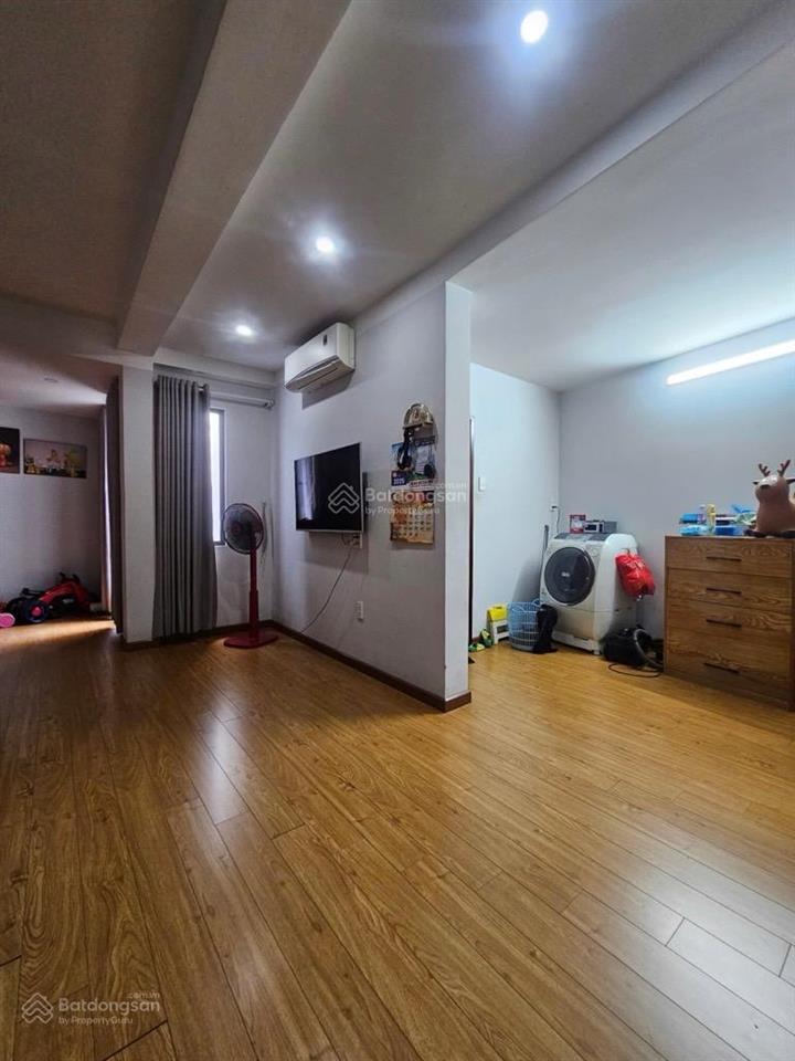 Mặt tiền kd đỉnh  đường lũy bán bích  nhà đẹp 5 tầng 145m2  giá 25.5 tỷ