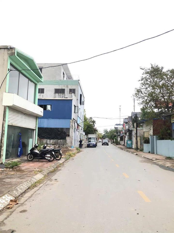 Mặt đường thông tại văn cú, an đồng.  0373 588 ***