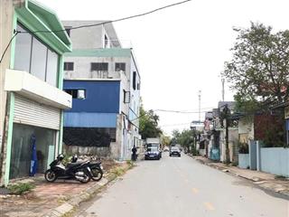 Mặt đường thông tại văn cú, an đồng.  0373 588 ***
