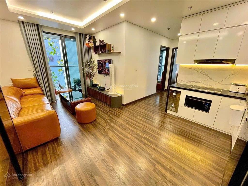 Cho thuê căn hộ 2pn 2wc full đồ tại hoàng huy grand town.  0373 588 ***