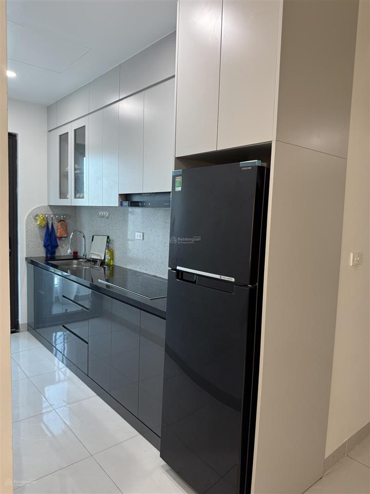 Cho thuê căn hộ 2 pn 2wc tại 39 lương khánh thiện.  0373 588 ***
