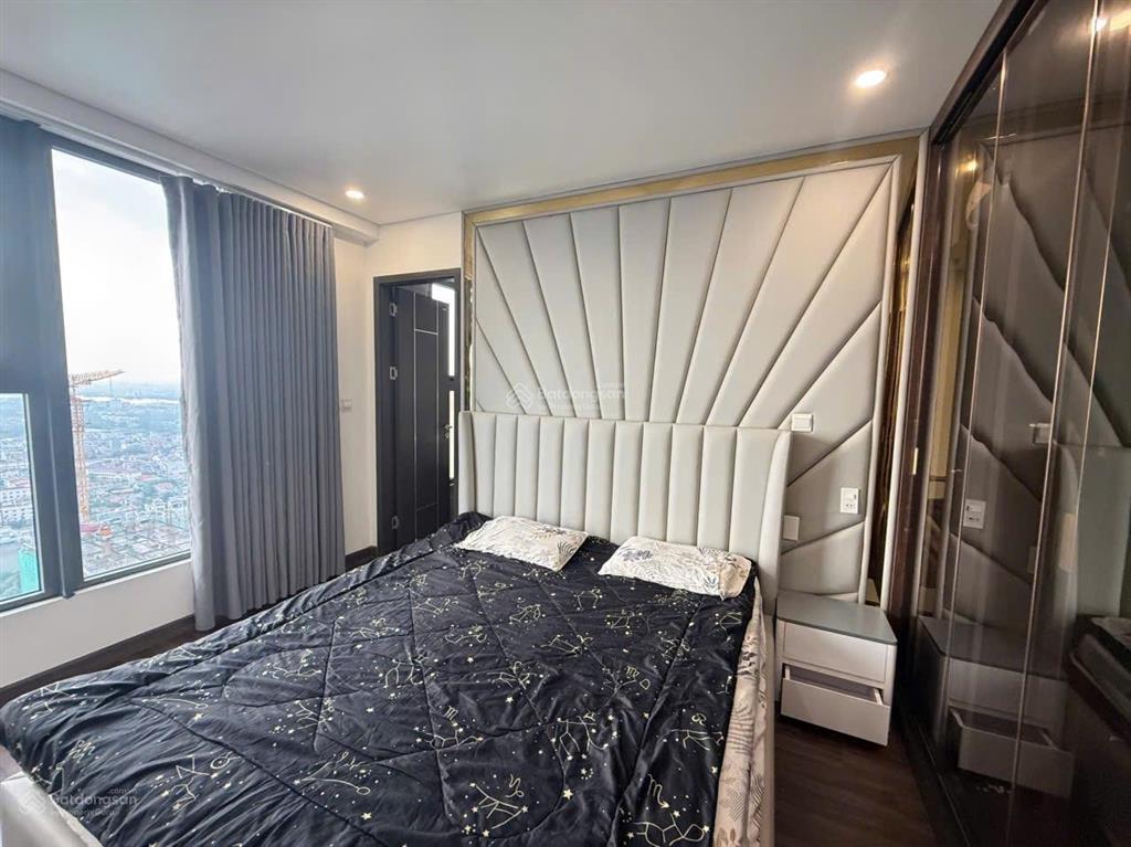 Cho thuê căn hộ full đồ 2pn 2wc tại hoàng huy grand town.  0373 588 ***