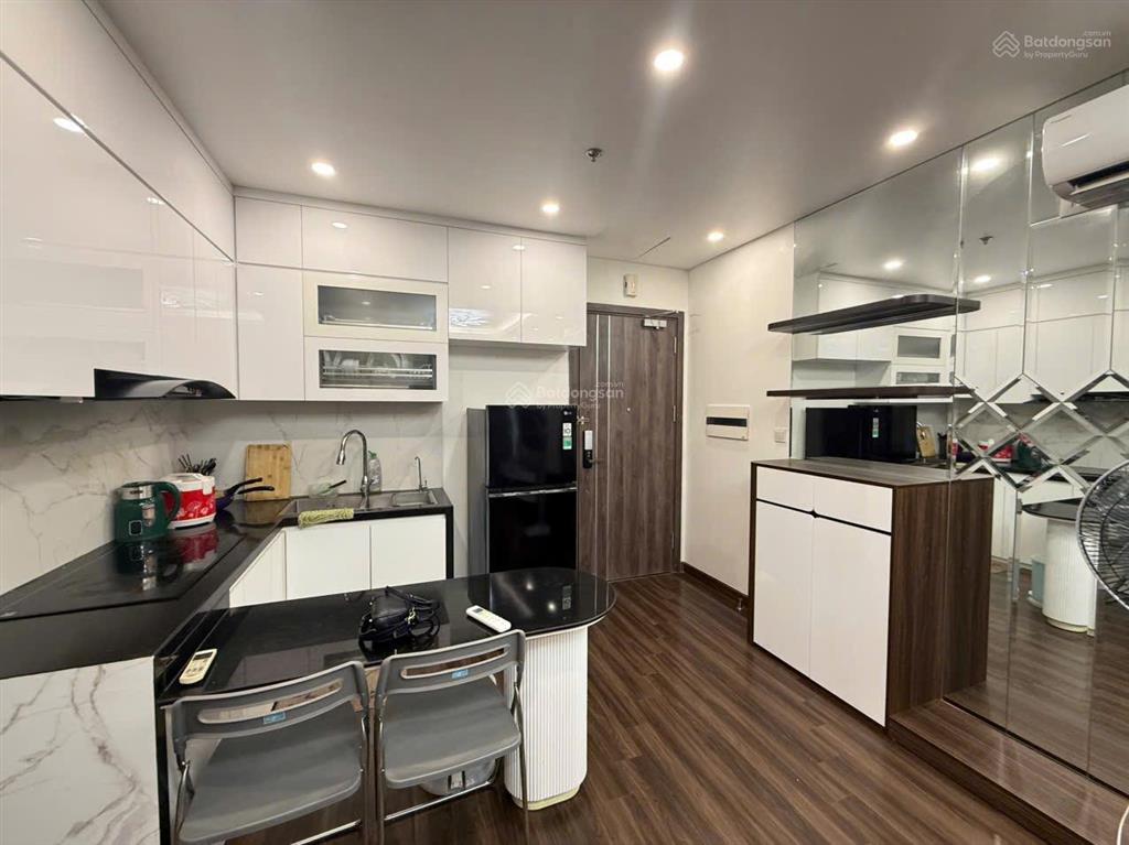 Cho thuê căn hộ full đồ 2pn 2wc tại hoàng huy grand town.  0373 588 ***