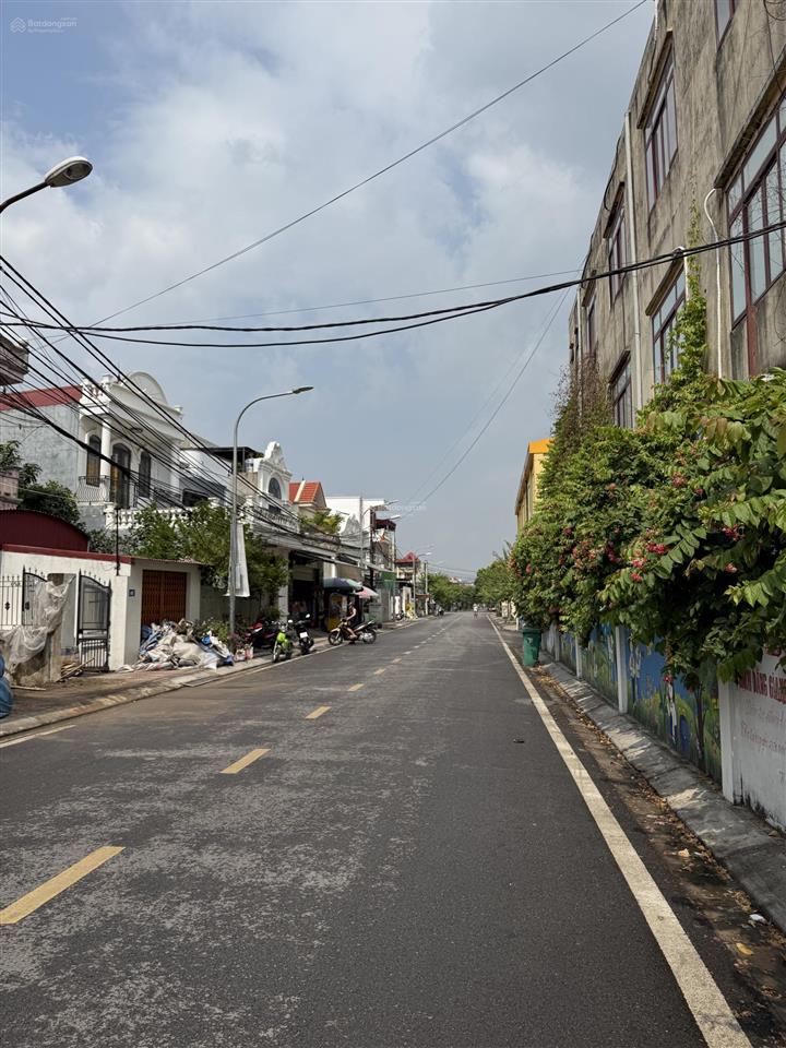 Bán nhà 3 tầng tại cách hạ, nam sơn.  0373 588 ***