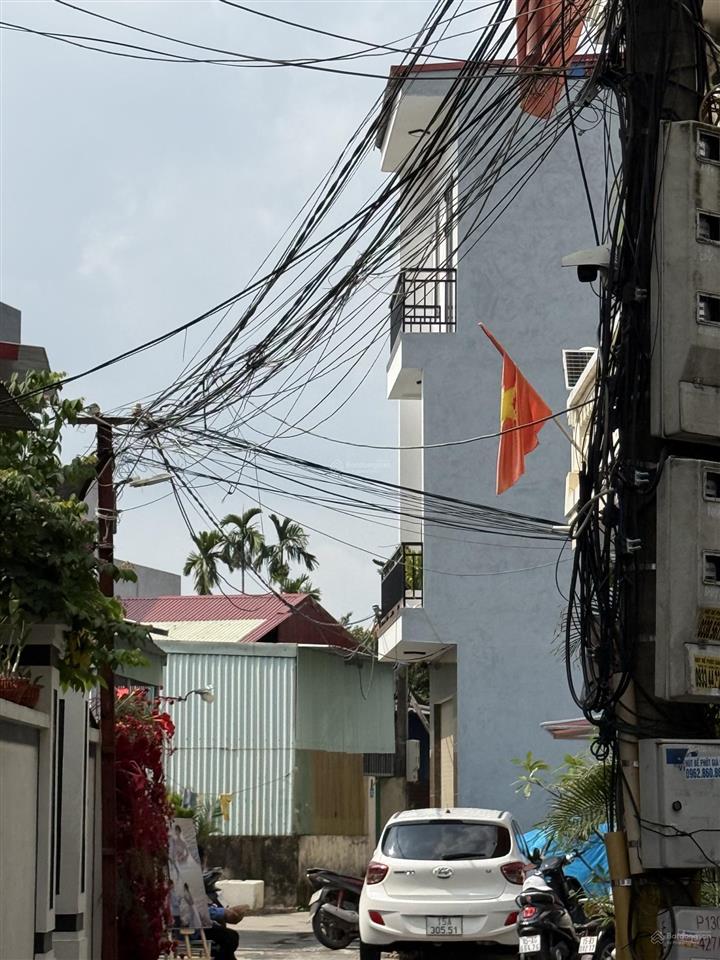 Bán nhà 3 tầng tại cách hạ, nam sơn.  0373 588 ***