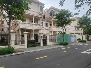 Chủ cần bán biệt thự cityland parkhill . gò vấp . vị trí vip . dtcn 250m2 . kết cấu 3 lầu . giá 54t