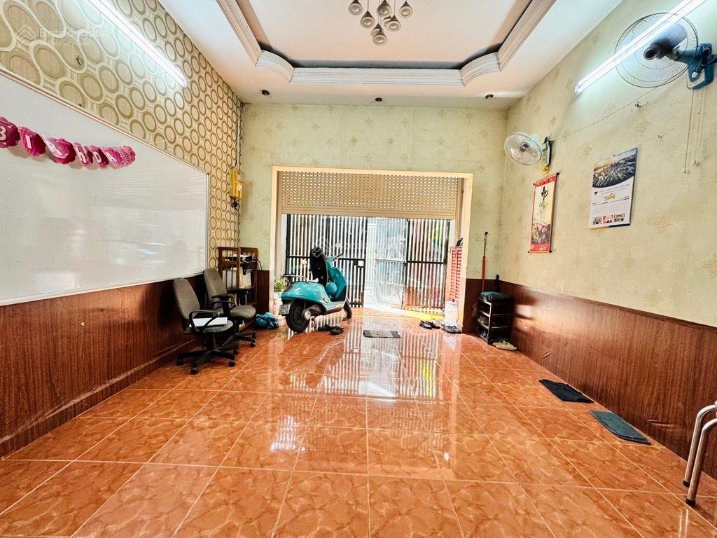 Chỉ 6.3 tỷ  dt 56m2 hẻm xe hơi quang trung p10 gò vấp 3 tầng  chính chủ khu vip cán bộ