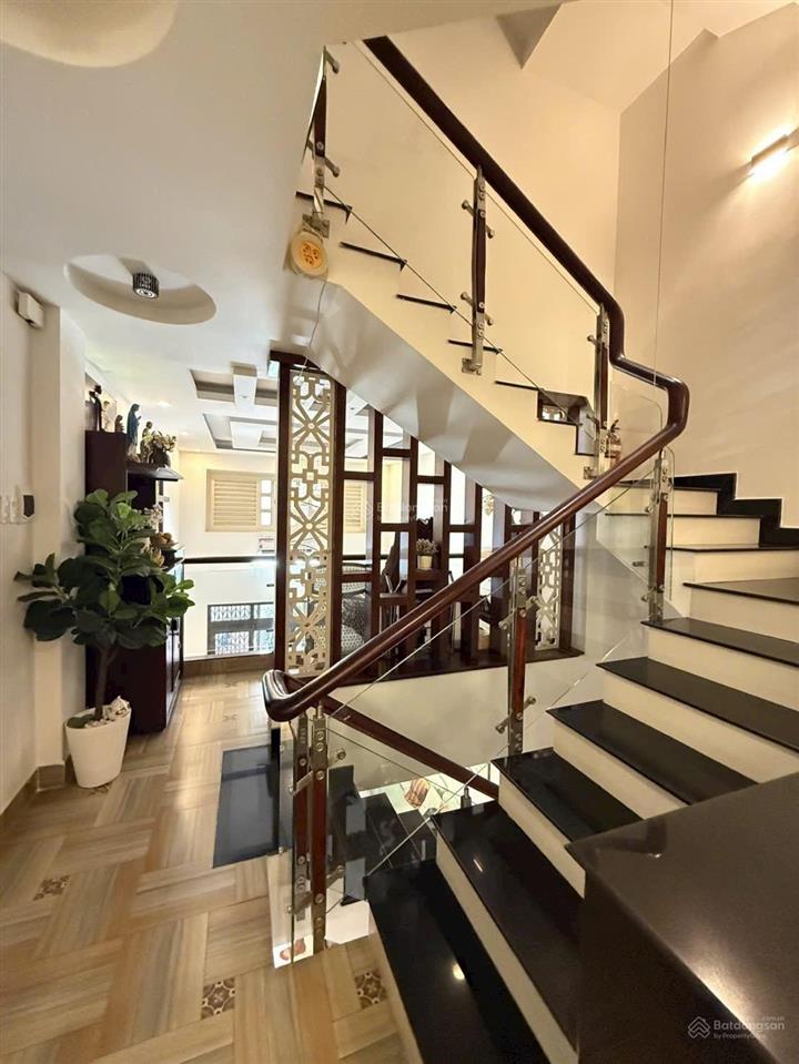 64m2  5 tầng mới đẹp hẻm xe hơi ngủ nhà nguyễn văn công p3 gò vấp cạnh sân bay chỉ 11.4 tỷ tl