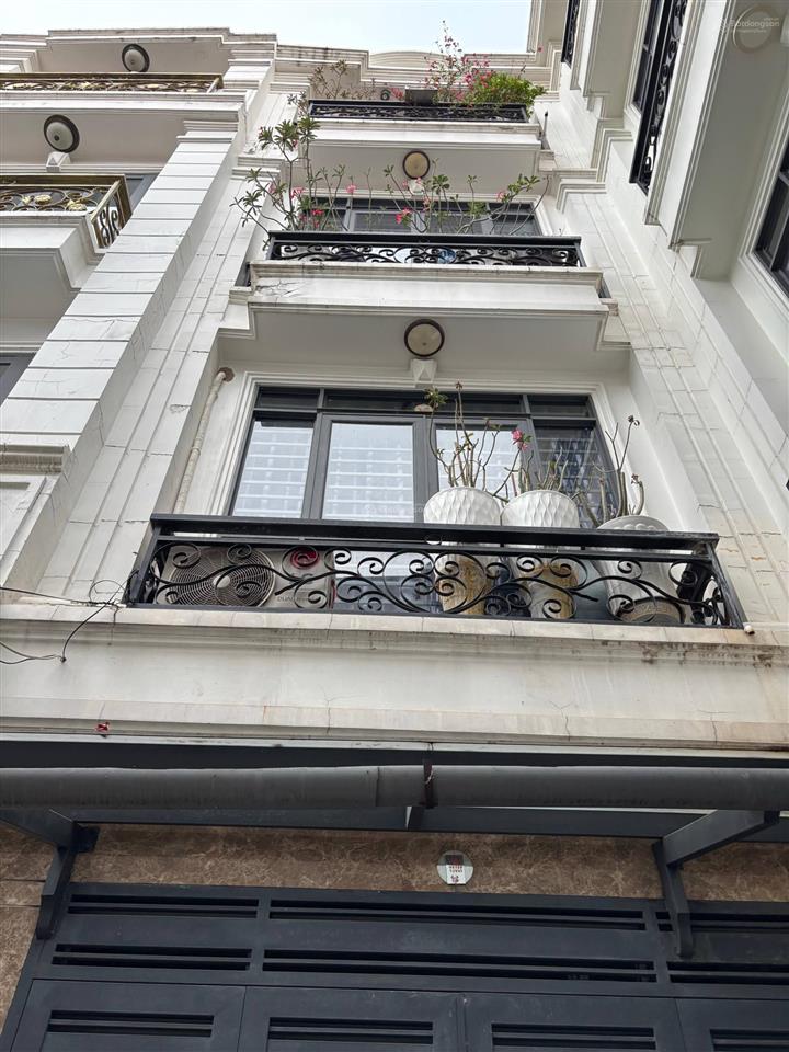 Hẻm 4m xe hơi 4 tầng mới đẹp  lê trực bình thạnh không lỗi giá chỉ 7,6 tỷ  rất ngon