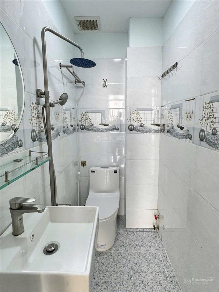 Trường sa p13 phú nhuận 31m2  3 tầng đúc  ngang 4x d8  mới đẹp hẻm 4m cạnh mặt tiền  6,65 tỷ tl